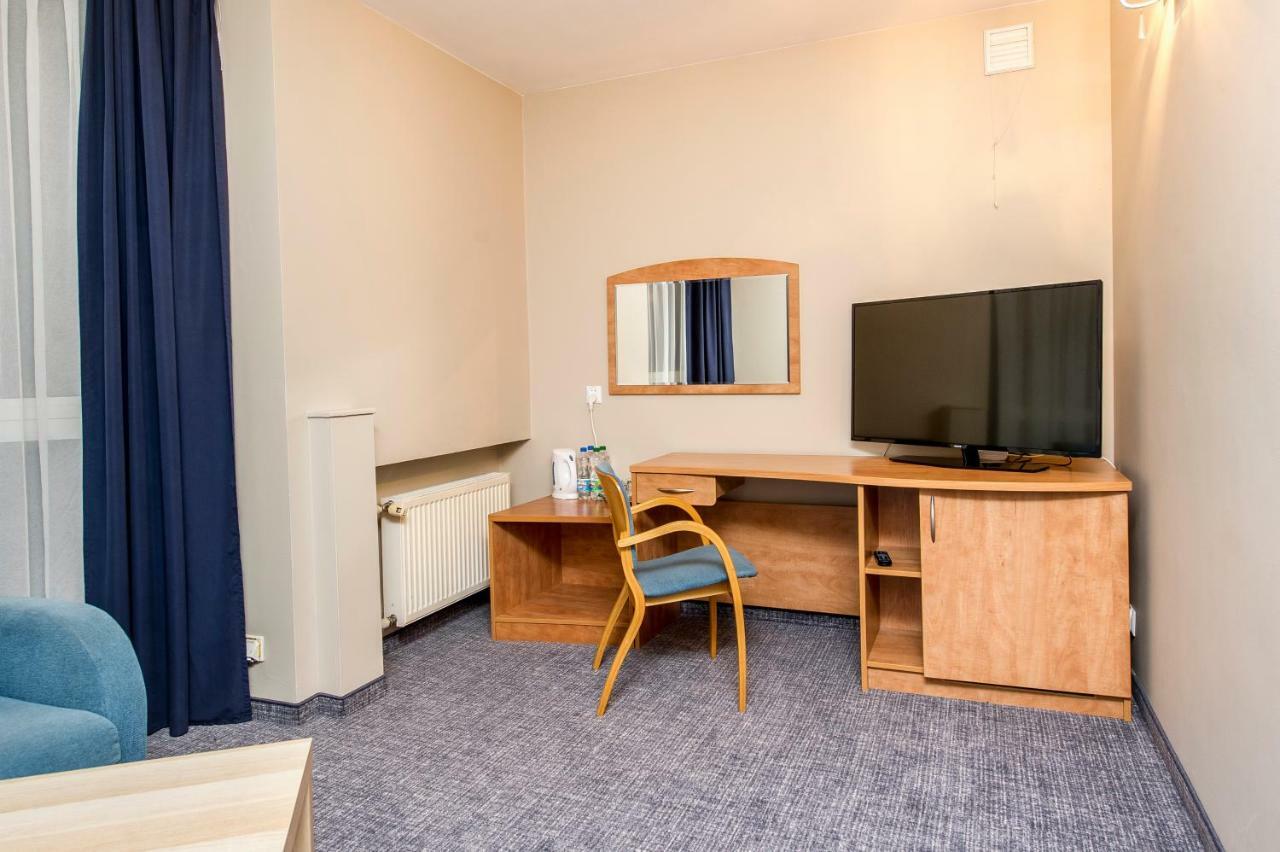 Wawrzkowizna Otel Rząsawa Dış mekan fotoğraf
